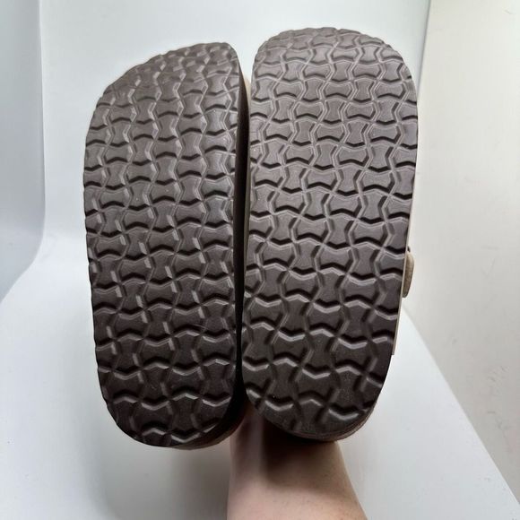 CUSHIONAIRE Women's Cork Footbed Platform Clog 10 SAND - Picture 5 of 7